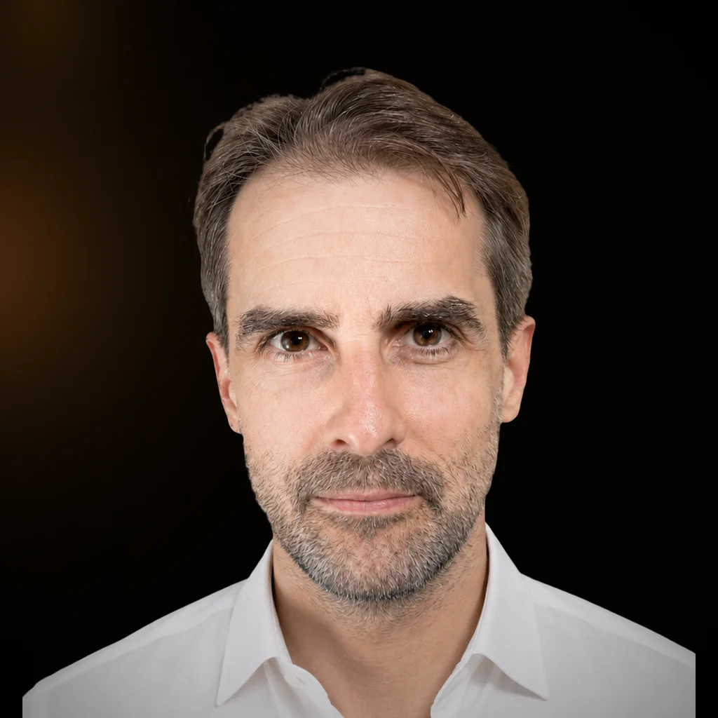 Portrait de Laurent Blasco, co-animateur du podcast Le Réveil